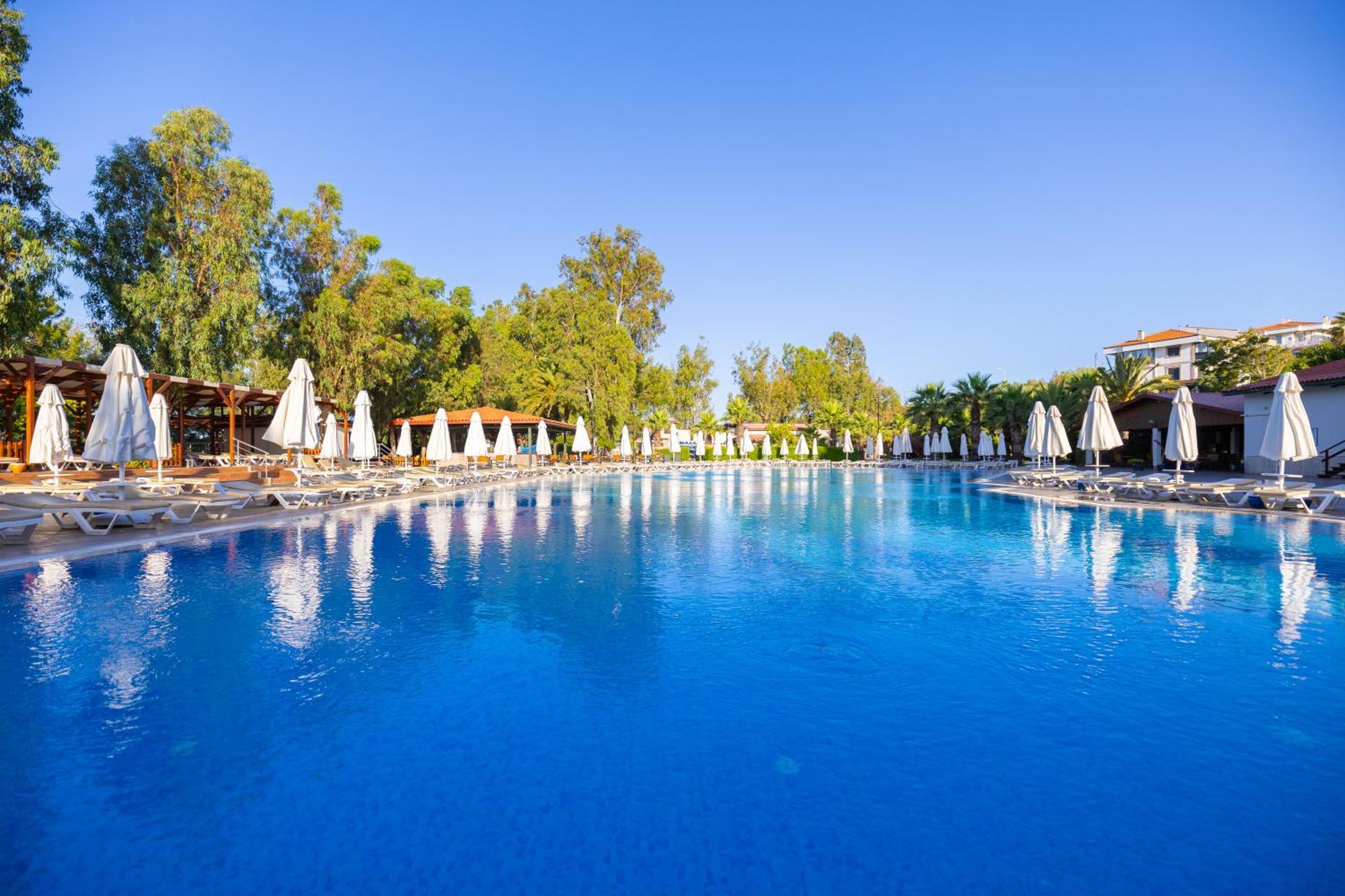 Halic Park Hotel Айвалык Экстерьер фото