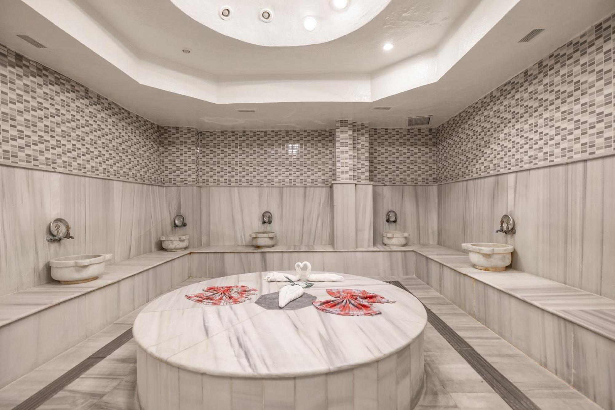 Halic Park Hotel Айвалык Экстерьер фото