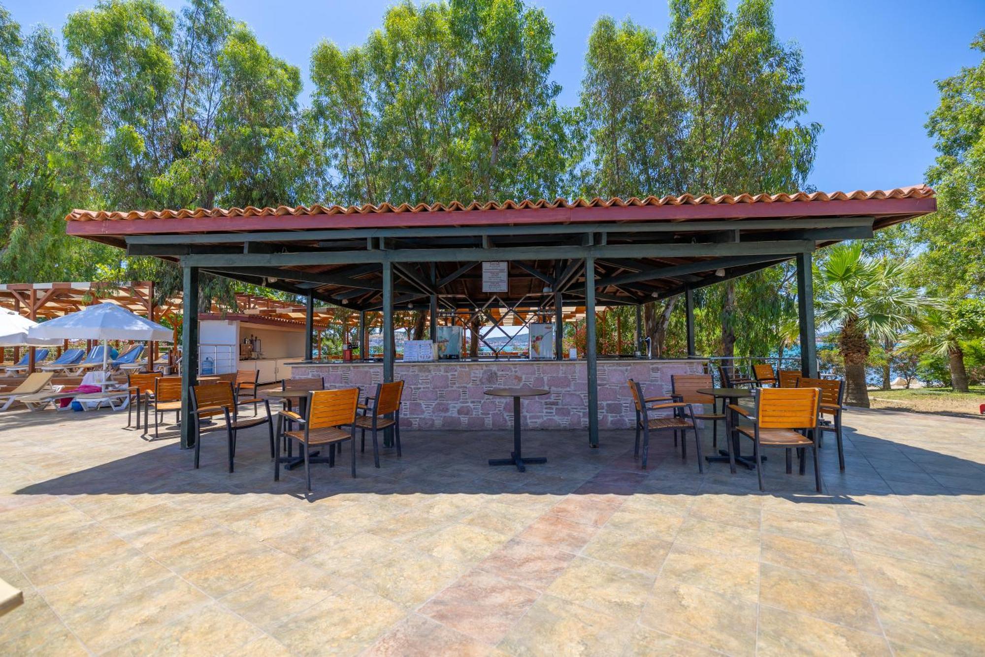 Halic Park Hotel Айвалык Экстерьер фото