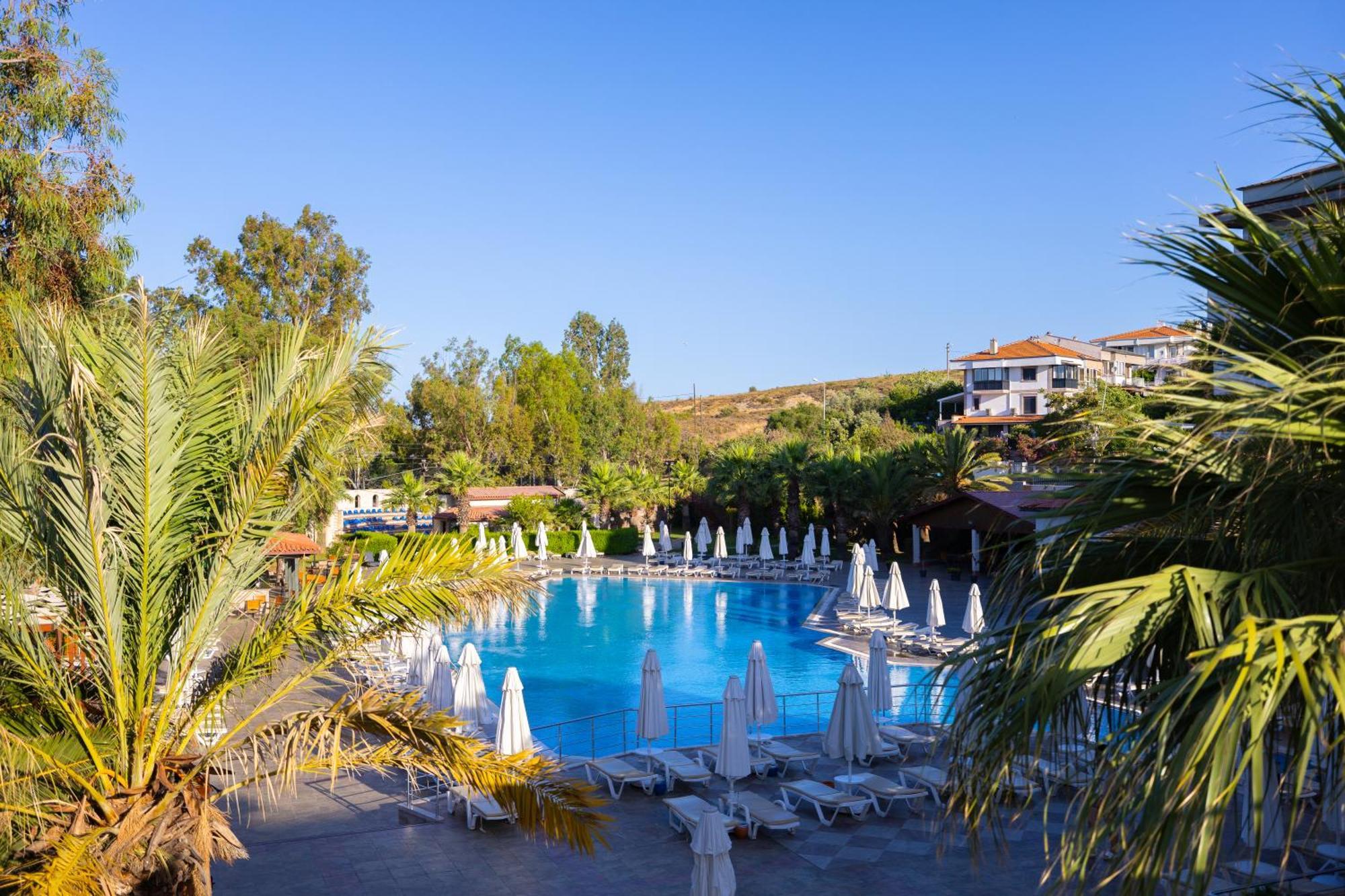 Halic Park Hotel Айвалык Экстерьер фото